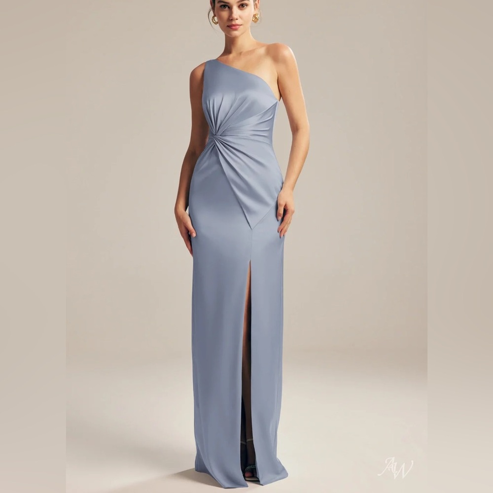 Chic One-Shoulder Dress